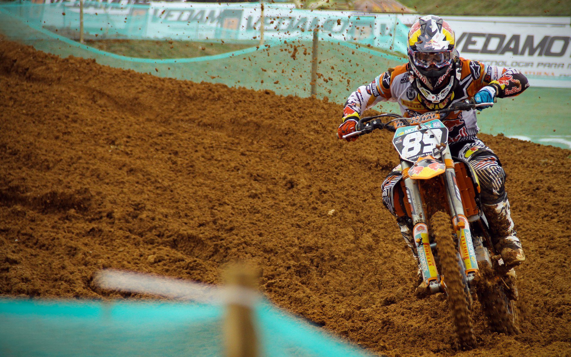 炉石传说“策略盛宴”年度巅峰对决正式开幕，炉石比赛2020